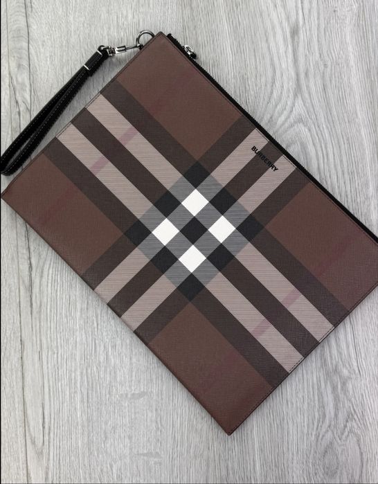 Burberry - Унисекс чанта/клъч