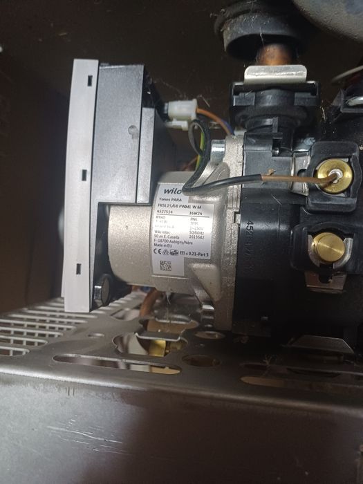 Vindem pompe Wilo,  ENER PLUS,  ARISTON