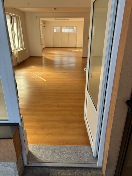 Inchiriez spatiu comercial Floresti 150 mp/parter