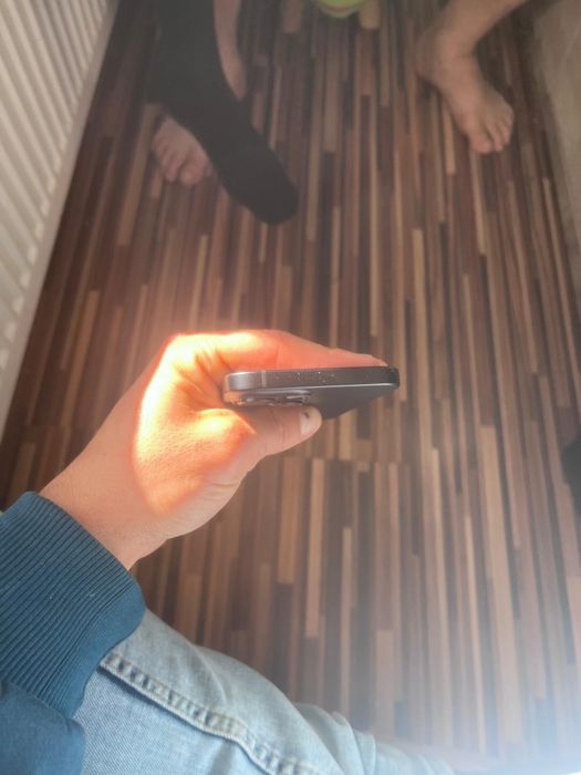 Iphone 15. 128g.