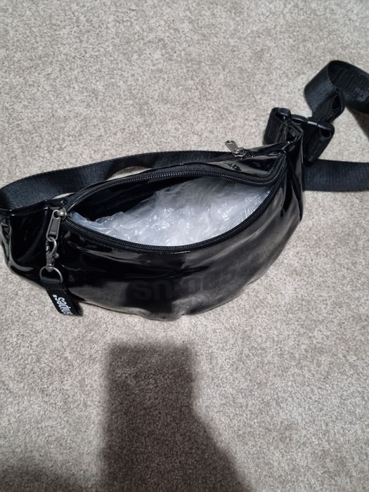 Borseta de la Snipes