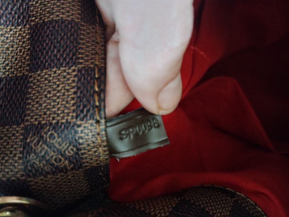 Louis Vuitton чанта