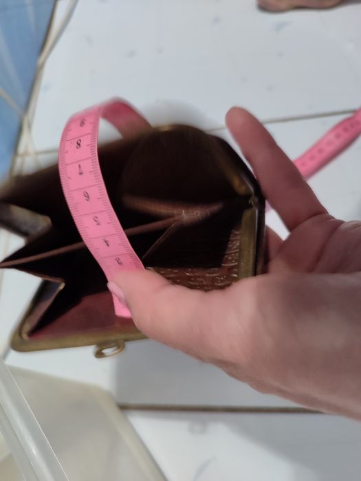 Кошелечек с латунным “поцелуйчиком”