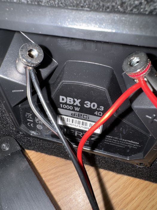 Subwoofer Hertz Dieci DBX 30.3