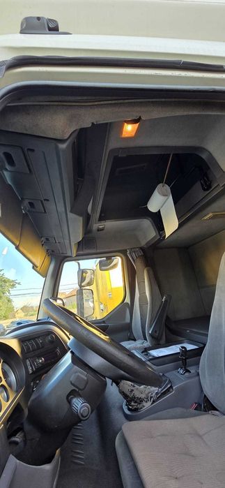 De vanzare DAF LF 12t