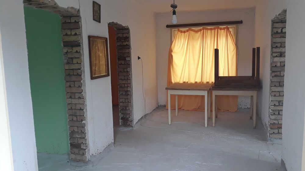 Продава се Къща в Търговище, Център - 100 кв.м за 400 €/кв.м - Снимка #4