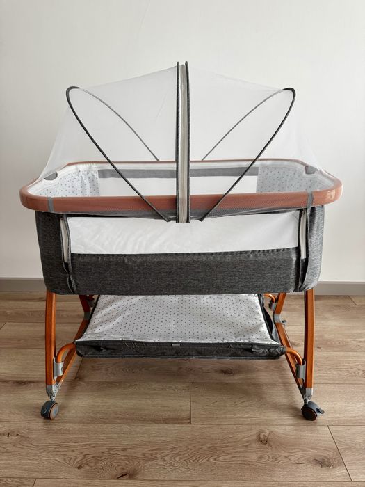 Детская регулируемая кроватка