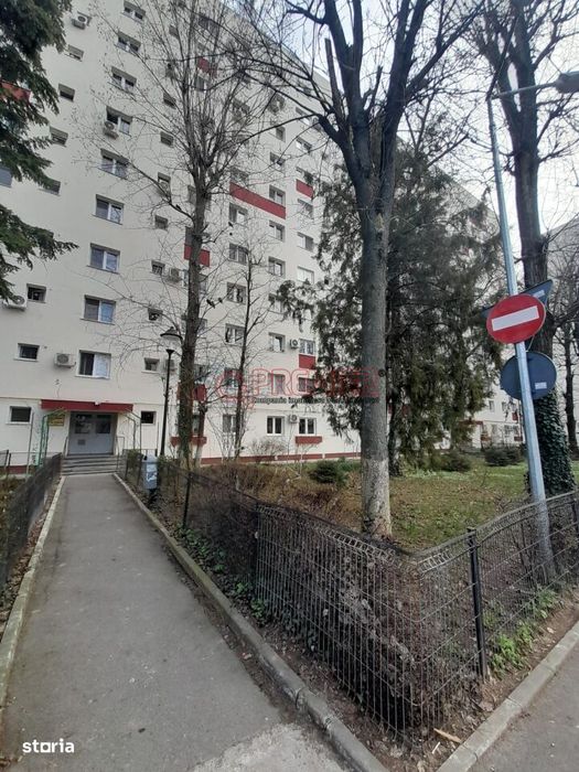 Berceni - Aparatorii Patriei - 2 camere mobilat