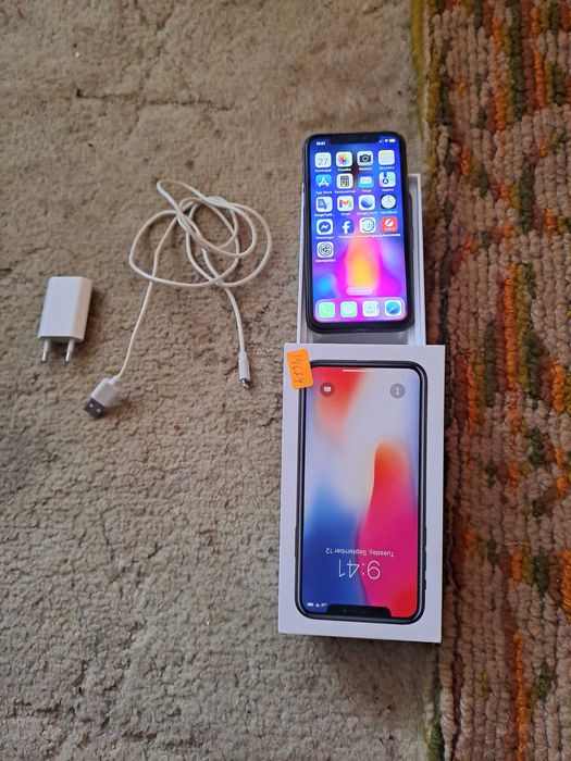 Продава I PHONE XS