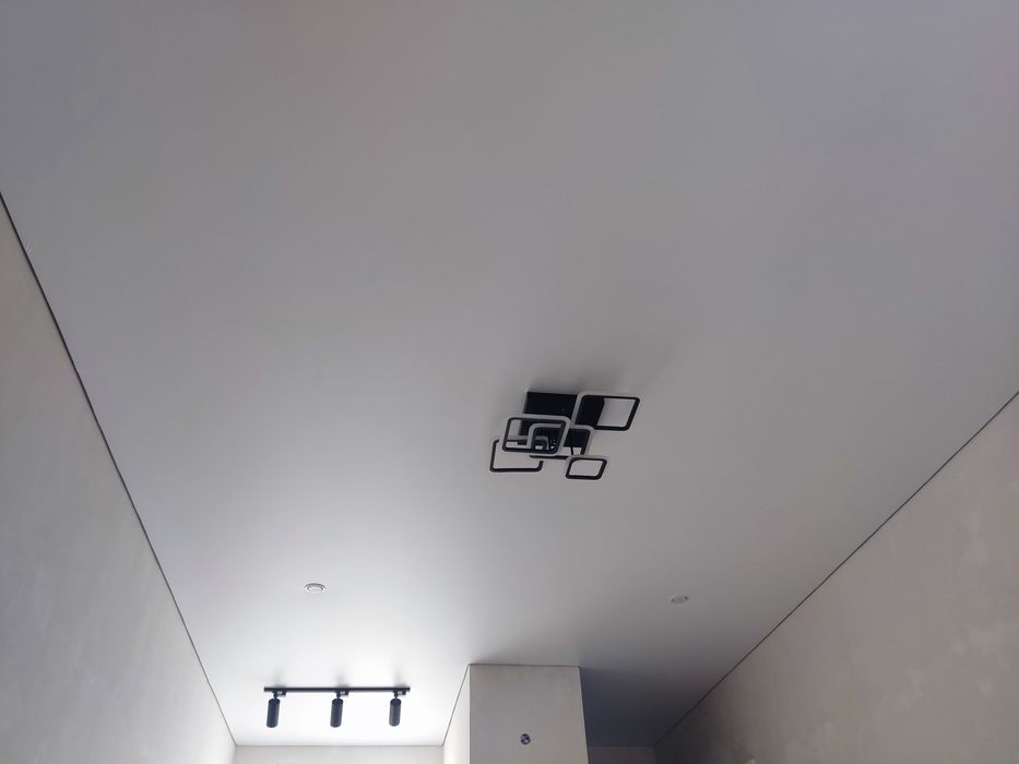 Натяжные потолки