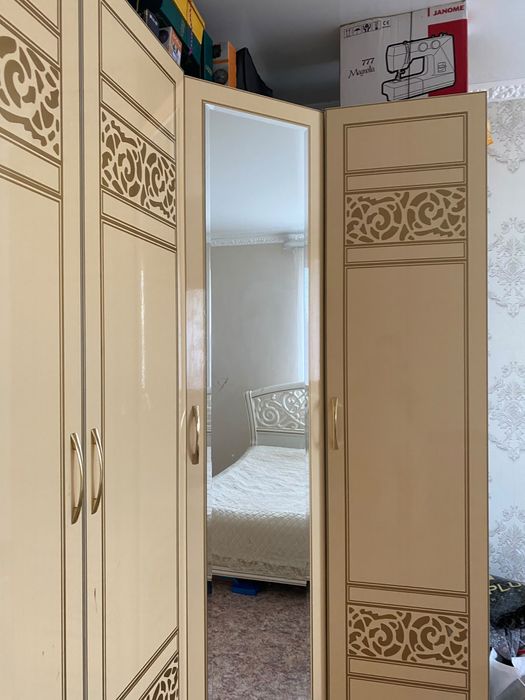Спальный гарнитур