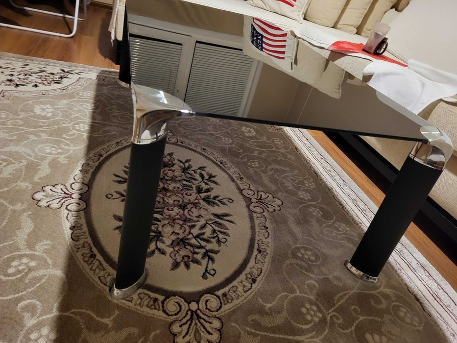 Луксозна холна маса