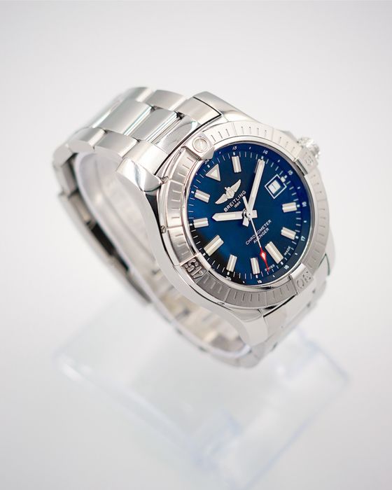 Breitling Avenger 43
