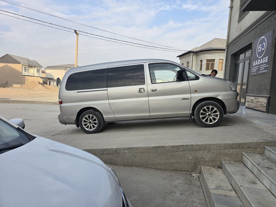 Хундай Н 1 Hyundai H1 CRDI Dizel 2.5 l turbo  dizel