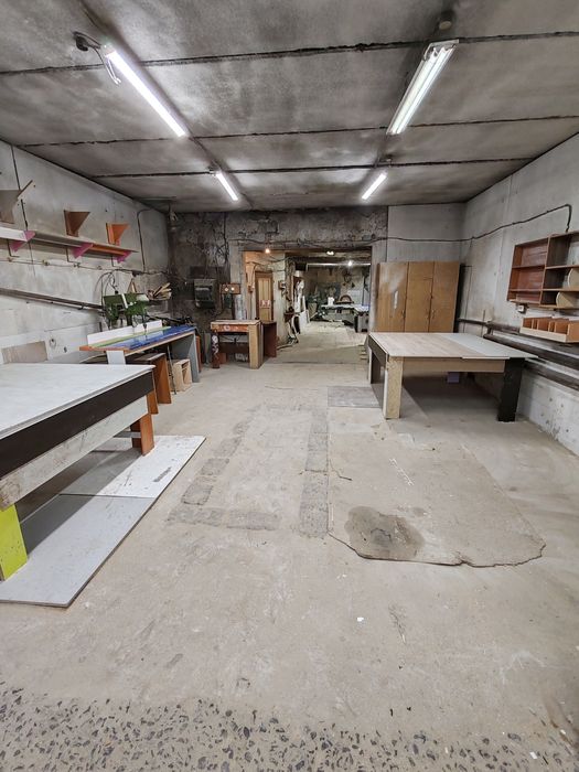 Сдам помещение в мебельном цеху.