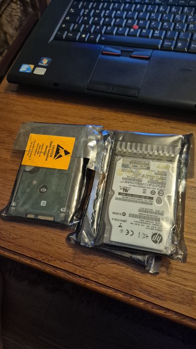 3 x HDD Server HP 600gb 10K SAS 2.5" + Caddy (Smart Carrier)