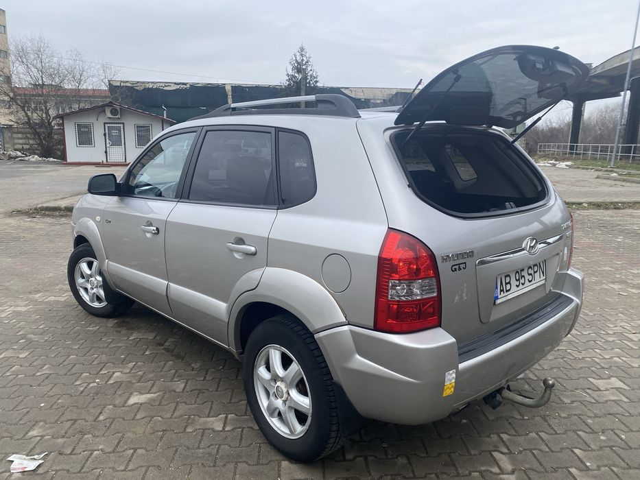 Hyundai Tucson 4x4 motor 2L 140cp diesel