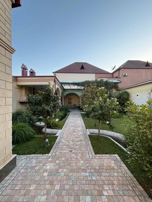 Ракат Боши Дом  864 кв.м