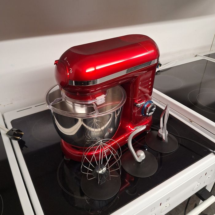 Кухненски робот тестомесачка Делимано Про  1400W