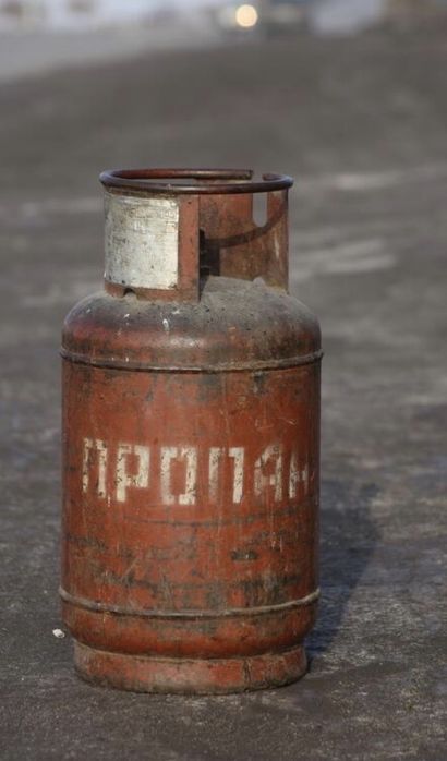Газовый баллон красный маленький