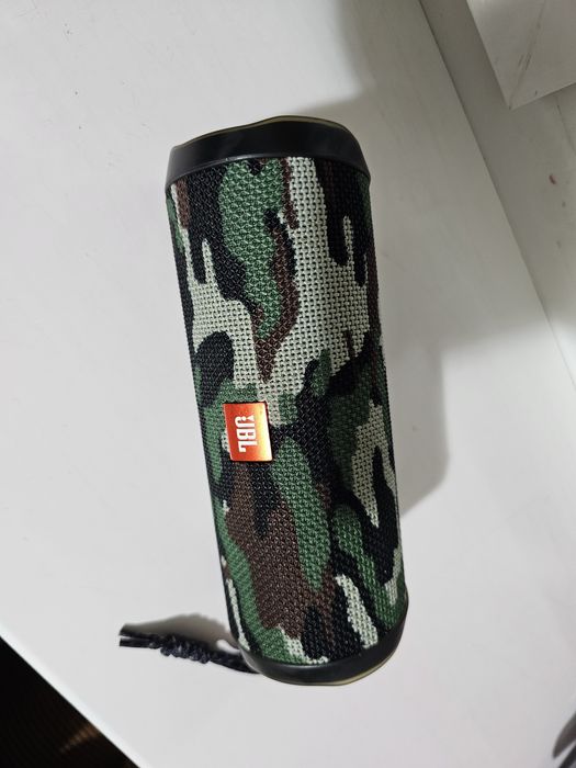 Портативная Bluetooth колонка JBL Flip 4