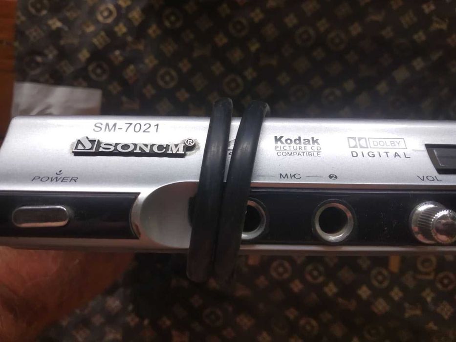 Продается dvd плеер