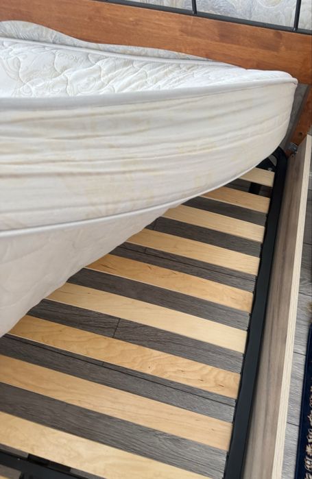Кровать бу из натурального дерева