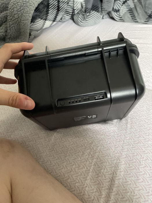 Carcasa depozitare controler cu incarcare