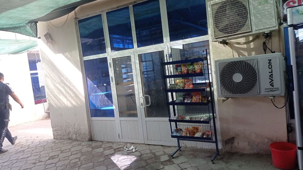 Dukon, uchquduq dehqon bozori markazi