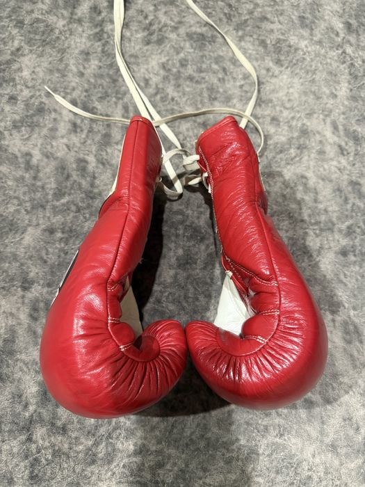 Боксерские перчаики профессиональные