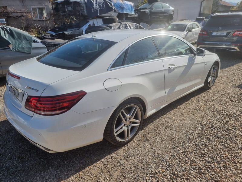 Mercedes E220 W207 facelift AMG packet 2014г. на части

Състояние: За
