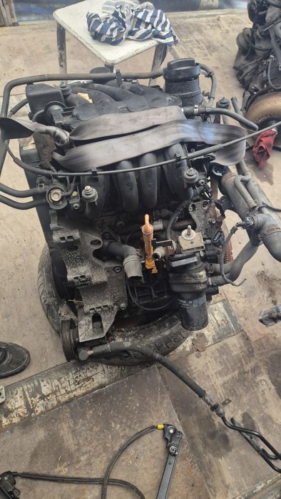 Двигател за VW , Ауди , Сеат Шкода 1.6 бензин 101кс 1997- 2004г AEH