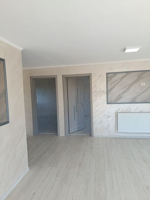 Casă de vânzare aproape de oraș