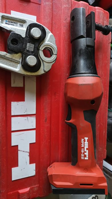 Scule Hilti noi și second.