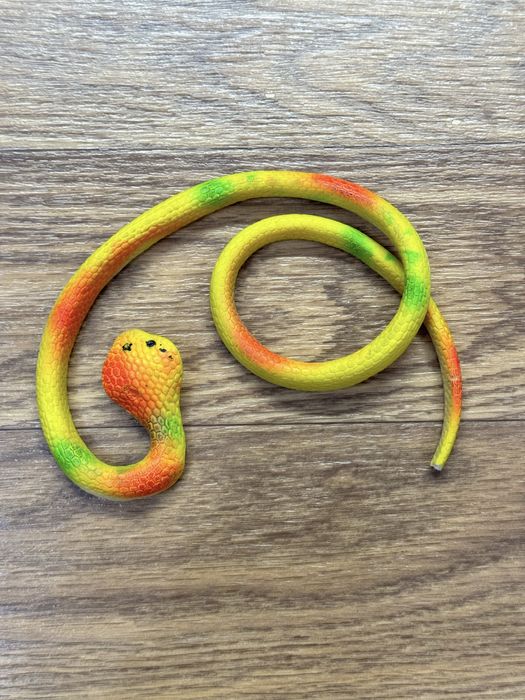 Игрушки, брелки, сумки