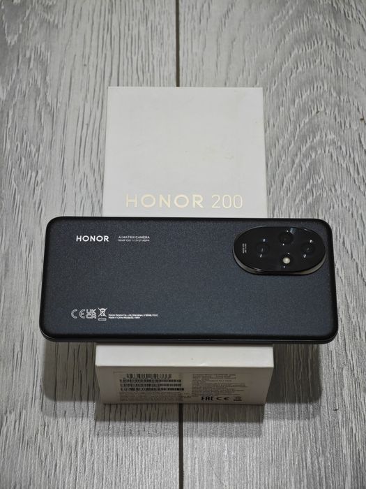 Honor 200 256 gb Ram 8 5G