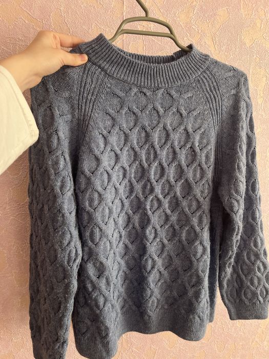 Продам свитер размер л