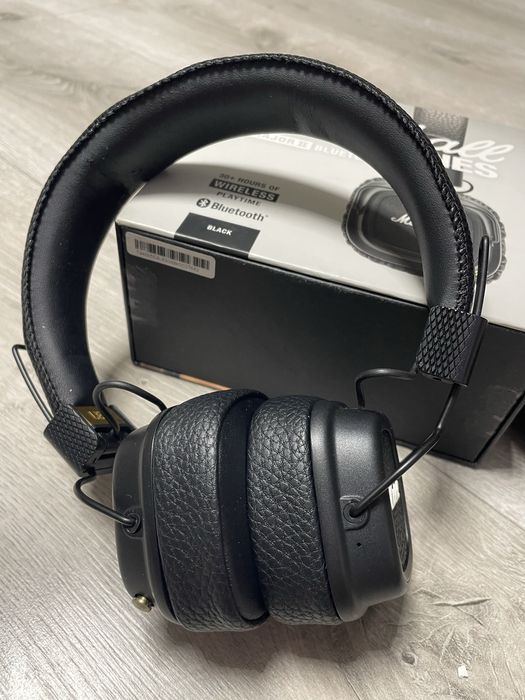 Casti Marshall major 2 Bluetooth  cutie cabluri