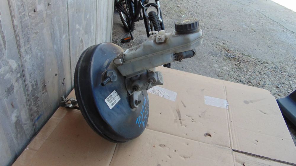 Tulumba servo frana Toyota auris 1.4 benzina an 2007-2010