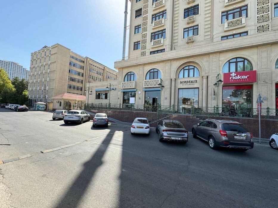 Сдаётся Нежилое Помещение 369кв.м 1-Линия Юнусабадский район ул.Осиё