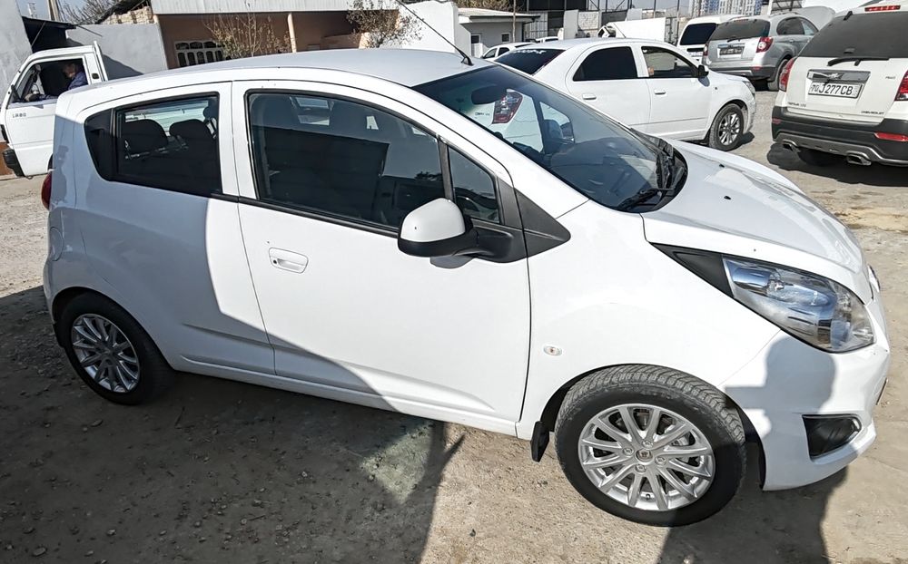 Spark 2 yevro mexanika sotiladi