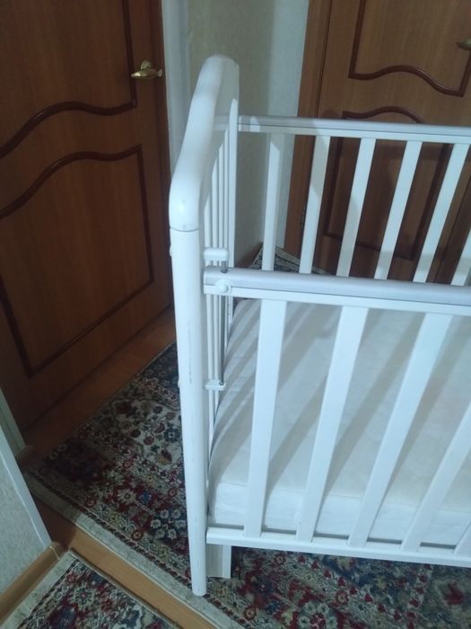 Кровать детская из дерево