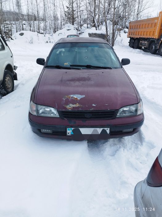 Продам  Carina e