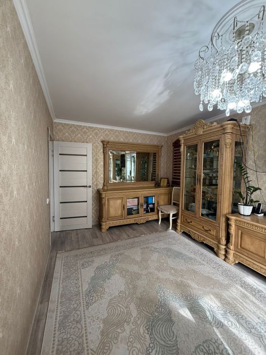 Продается квартира 3 комнатная