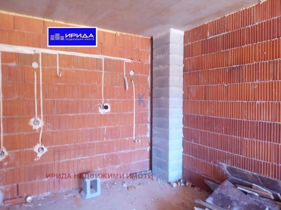 Продава се Тристаен апартамент в София, Горна баня - 119 кв.м за 2270 €/кв.м - Снимка #3