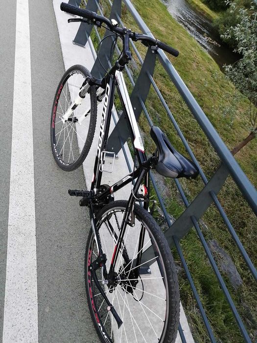 Vand bicicleta Trekking Corratec Xvert Cross cu roti de 29' Easton