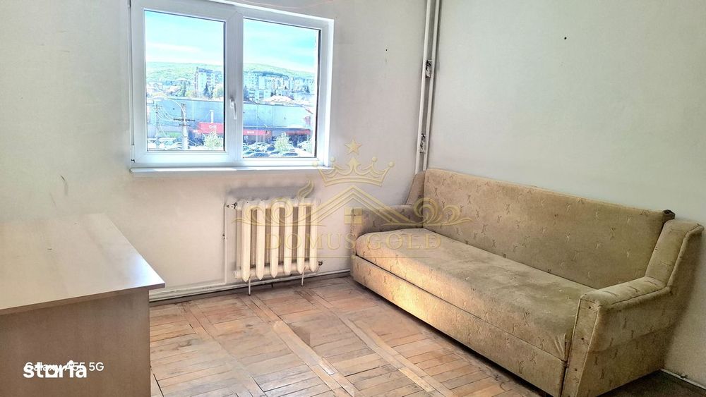 Vind apartament 3 camere Calea Manastur.