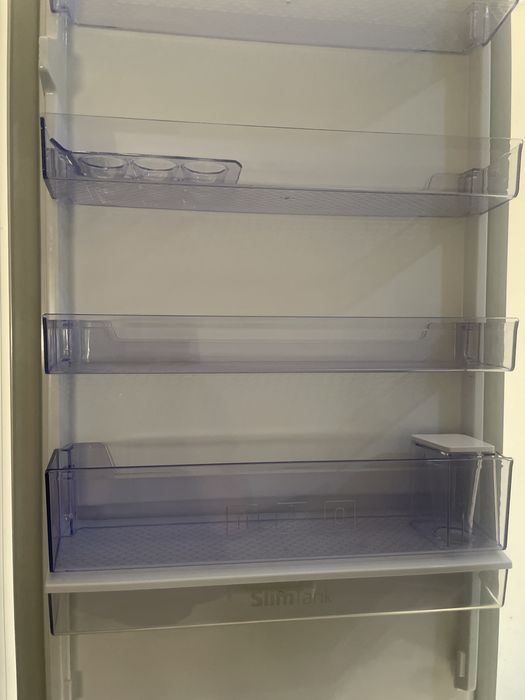 Sertare , rafturi combina frigorifica beko piese de scimb