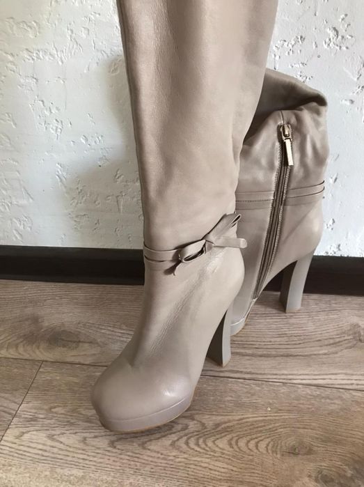 Продам женскую обувь 35р