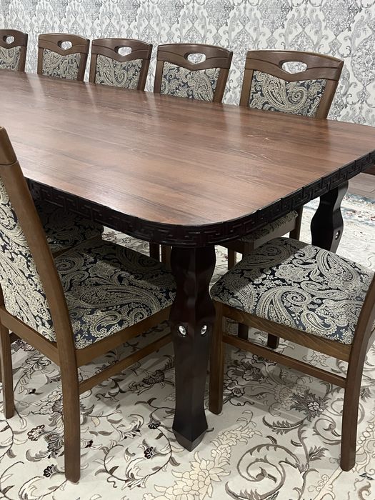 Стол деревянный